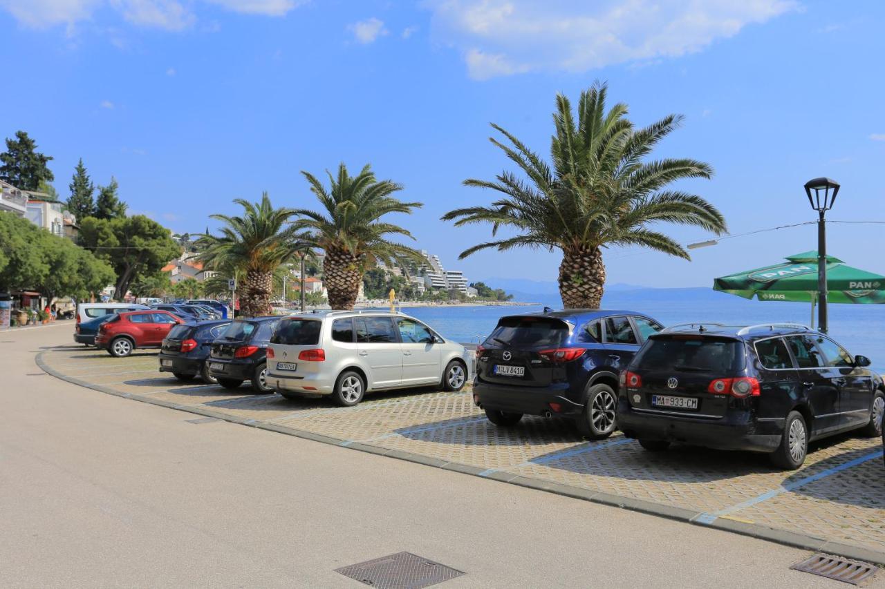 Apartments By The Sea Podgora, Makarska - 18918 Exterior foto